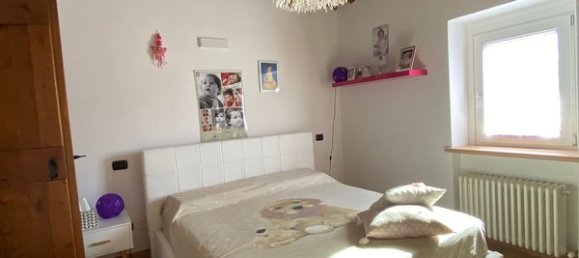 8-salle Maison à Urbania, Italy No. 148152 48