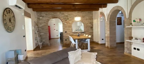 8-salle Maison à Urbania, Italy No. 148152 38