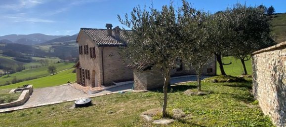 8-salle Maison à Urbania, Italy No. 148152 8