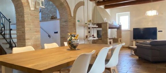 8-salle Maison à Urbania, Italy No. 148152 28