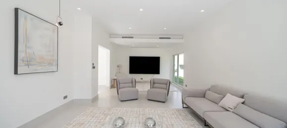 4 Schlafzimmer Villa in Meadows, UAE, Nr. 105876 8