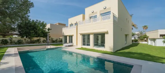 4 Schlafzimmer Villa in Meadows, UAE, Nr. 105876 3
