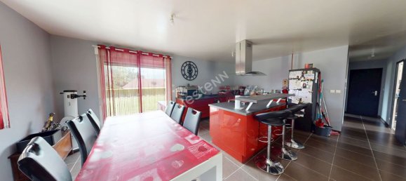 3 bedrooms House in Louhans, France No. 339747 2