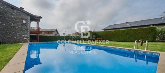 Adosado de 4 dormitorios en Gerona, Spain No. 84114 14