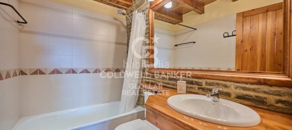 Adosado de 4 dormitorios en Gerona, Spain No. 84114 10