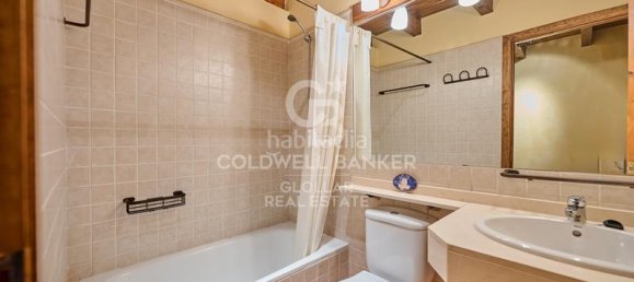 Adosado de 4 dormitorios en Gerona, Spain No. 84114 5