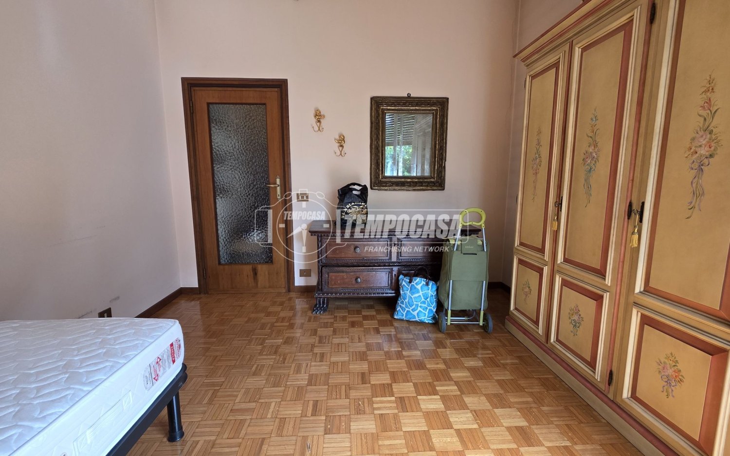 3غرفة شقة في Bergamo, Italy رقم 303547