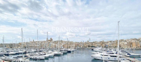 Apartamento de 3 dormitorios en Birgu, Malta No. 1077 2