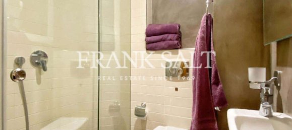 Apartamento de 3 dormitorios en Birgu, Malta No. 1077 24