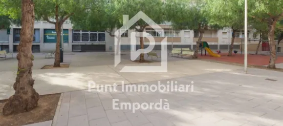 208m² Commercial property in Roses, Spain No. 111508 18