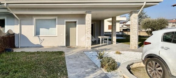Villa de 4 habitaciónes en Rodengo Saiano, Italy No. 2420 4