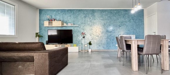 Villa de 4 habitaciónes en Rodengo Saiano, Italy No. 2420 11