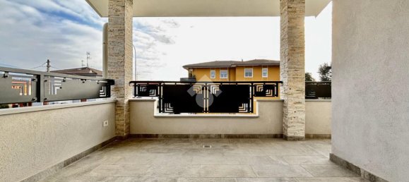 Villa de 4 habitaciónes en Rodengo Saiano, Italy No. 2420 8