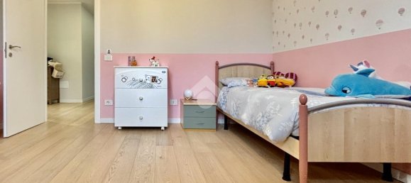 Villa de 4 habitaciónes en Rodengo Saiano, Italy No. 2420 30