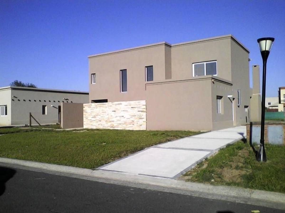 3 Schlafzimmer Haus in Escobar, Argentina, Nr. 61719