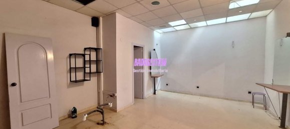 Gewerbliche Immobilie in Badalona, Spain 150m², Nr. 112464 8