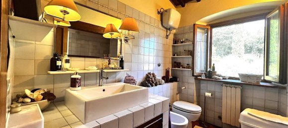 5 bedrooms House in Bucine, Italy No. 323230 34