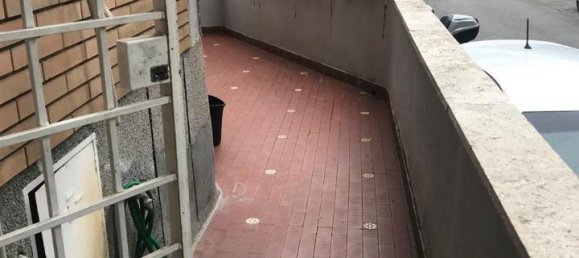 3 rooms Apartment in Rome, Italy No. 27865 6