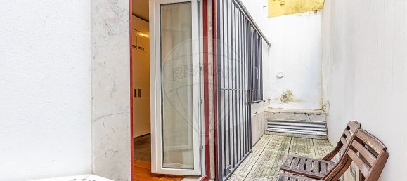 3 bedrooms House in Lisbon, Portugal No. 50542 9