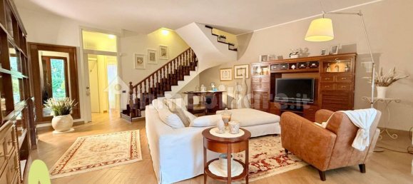 Дом с 3 спальнями в Савиньяно суль Рубиконе, Италия № 376510 6