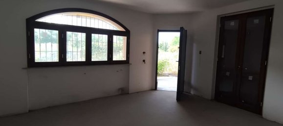 4-salle Appartement à Roncaro, Italy No. 180259 3