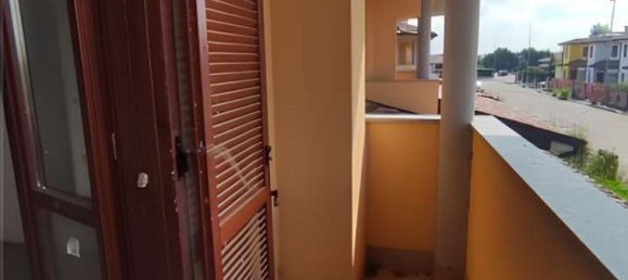 4-salle Appartement à Roncaro, Italy No. 180259 7