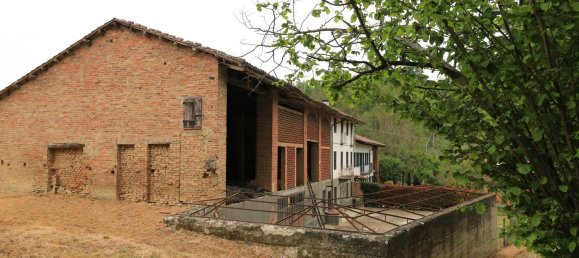 9 rooms House in Frinco, Italy No. 232518 4