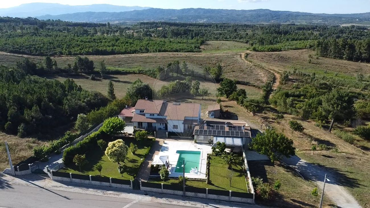 5 bedrooms House in Enxames, Portugal No. 36803