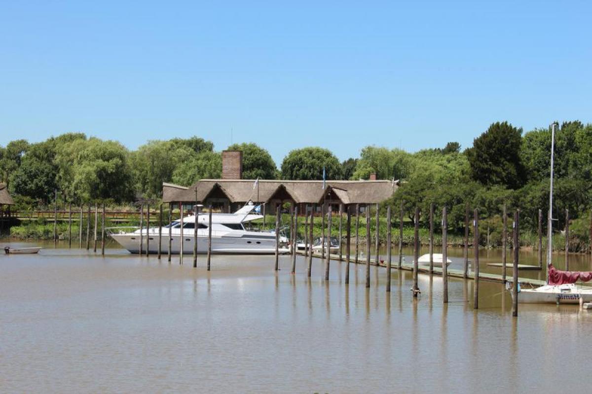 Земельный участок в Тигре, Аргентина № 113138