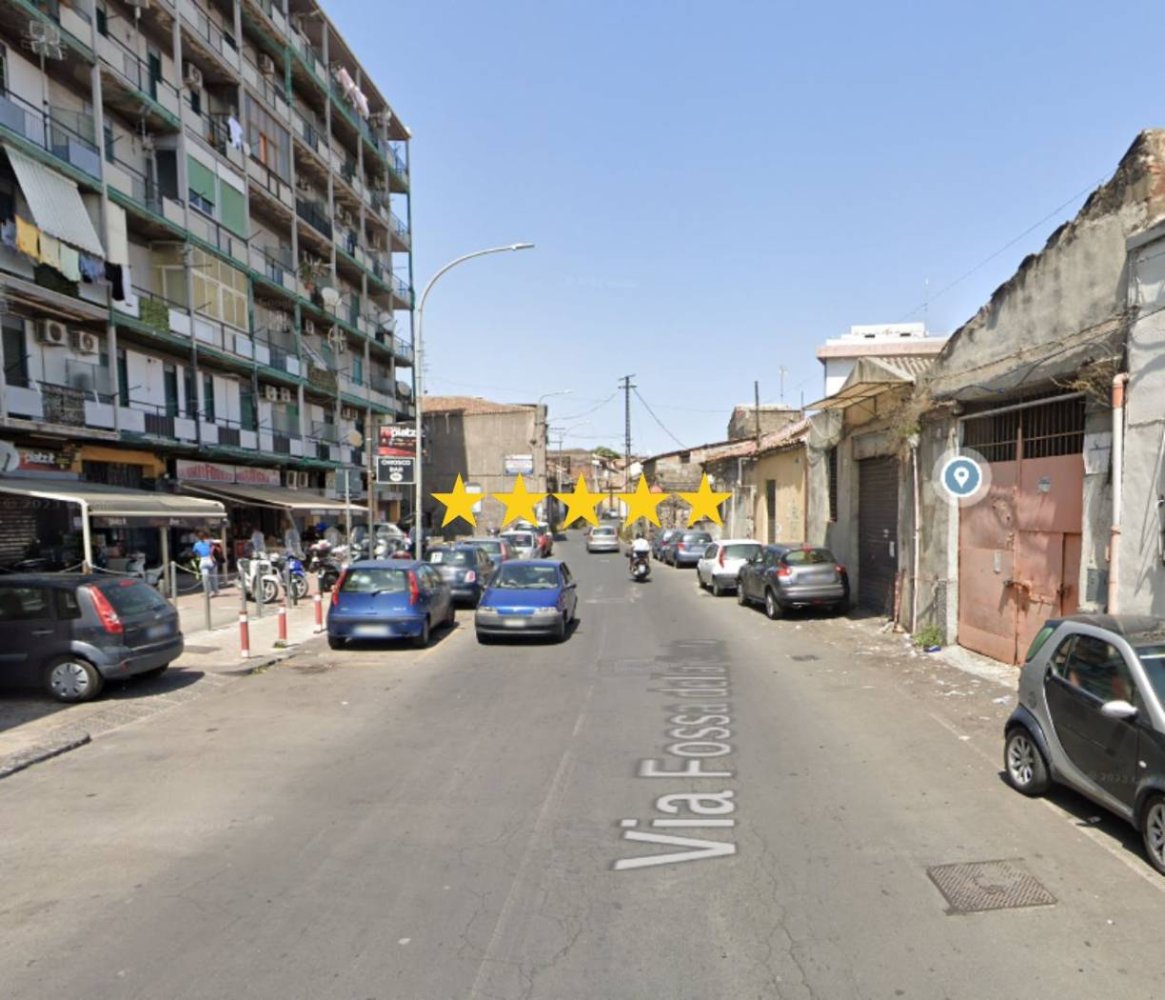 2 bedrooms Apartment in Catania, Italy No. 374094