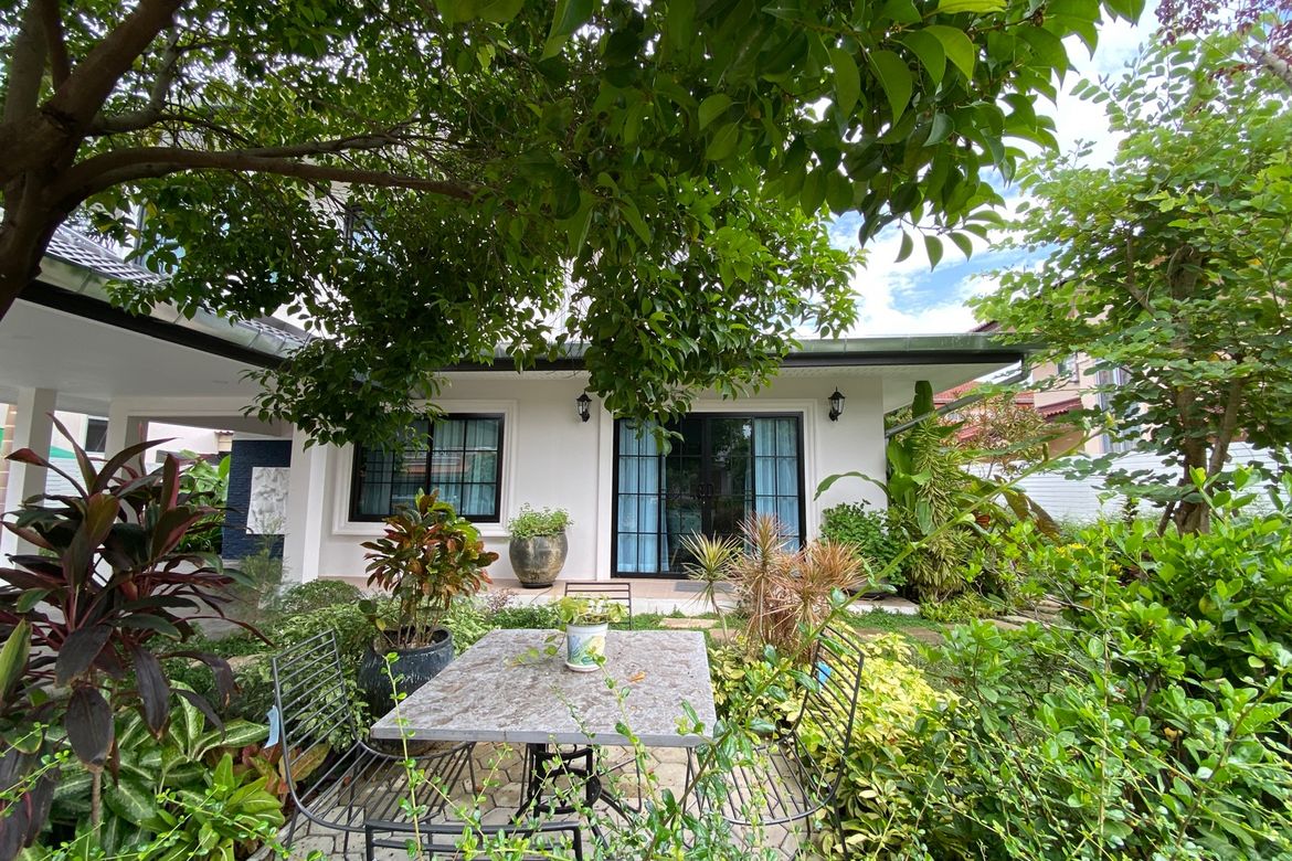 3 bedrooms Cafe / restaurant in Chiang Mai, Thailand No. 23325