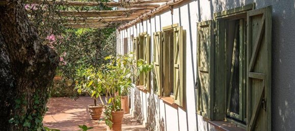 3 bedrooms Villa in Bolsena, Italy No. 300501 8