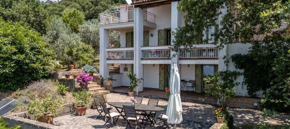 3 bedrooms Villa in Bolsena, Italy No. 300501 4