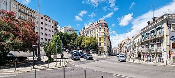 2 bedrooms Apartment in Lisbon, Portugal No. 12604 4