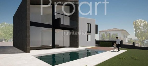 762m² Land in Cerdanyola Del Valles, Spain No. 70115 2