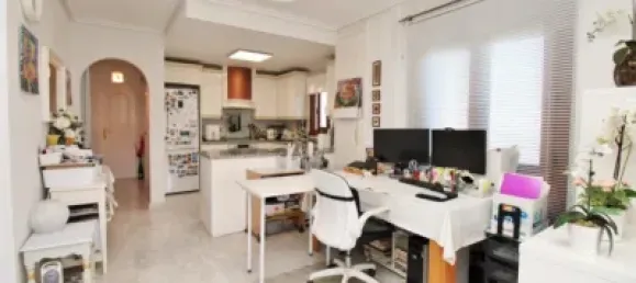 2 chambres Appartement à Alicante, Spain No. 134112 6