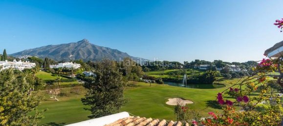 3 bedrooms Penthouse in Marbella, Spain No. 44582 31