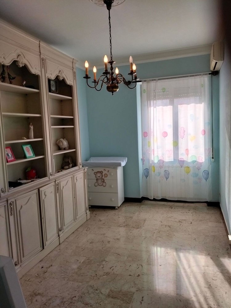 Apartamento T4 em Genoa, Italy N.º 367220