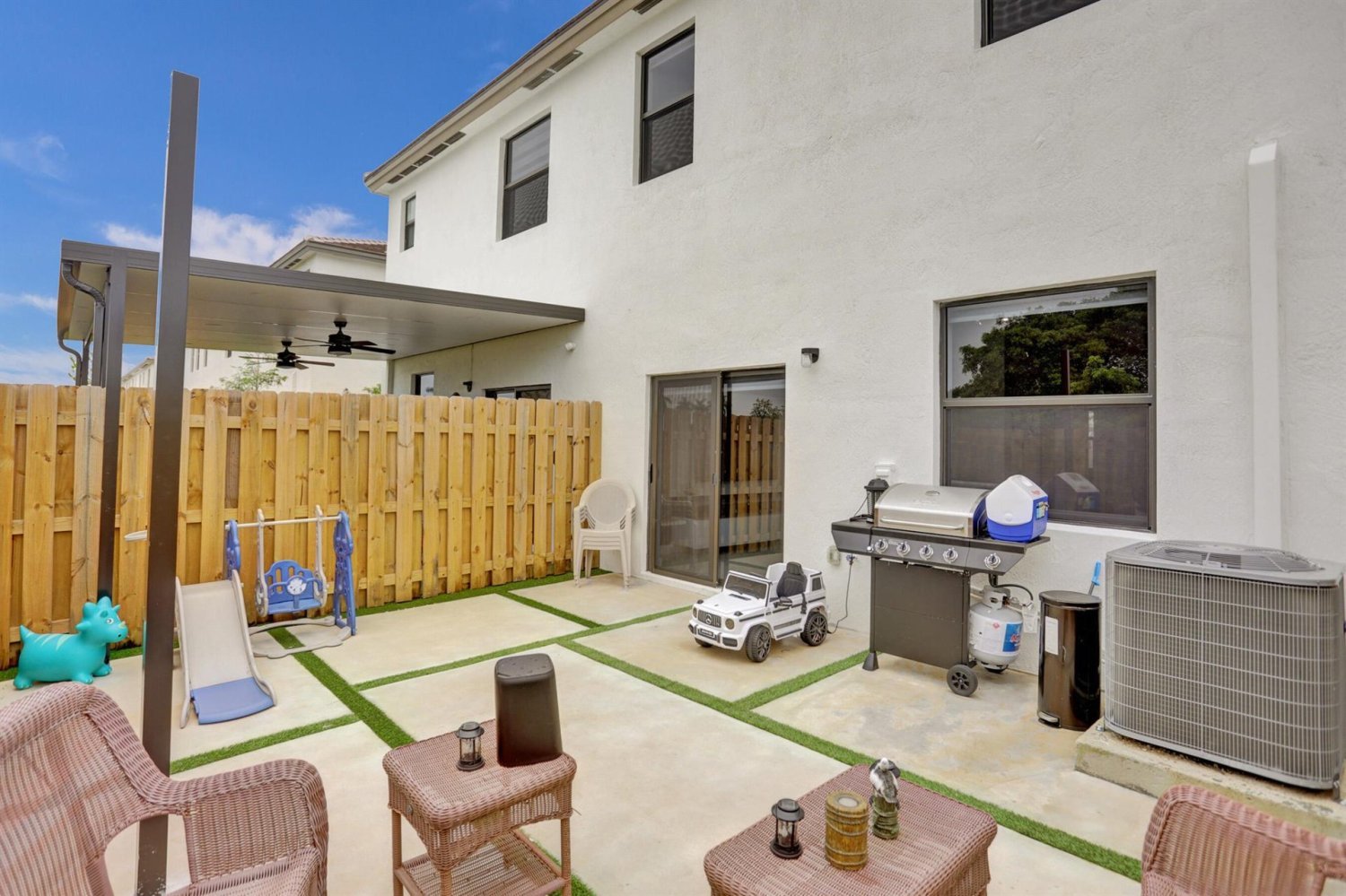 4 dormitorios dúplex en venta en Miami, Miami-Dade, Florida, USA № 614081