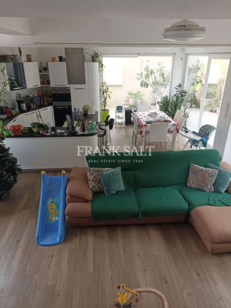 Бунгало с 2 спальнями в Моста, Мальта № 5044