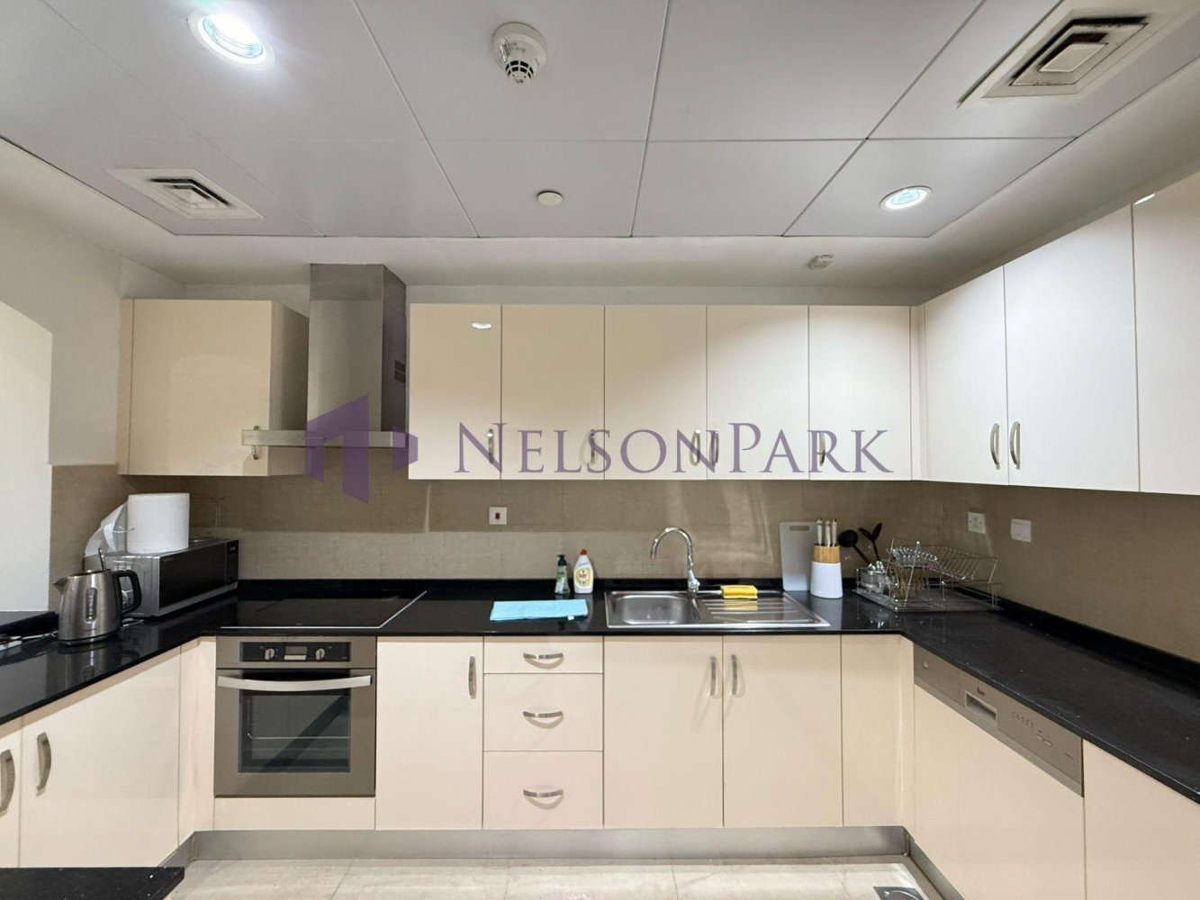 Apartamento T1 em Doha, Qatar N.º 1058