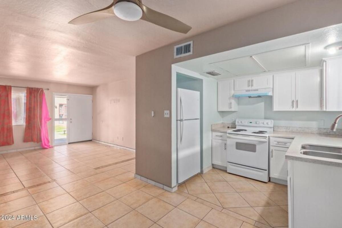 Дом с 2 спальнями в Скоттсдейл, США № 393990