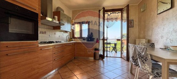 2 Schlafzimmer Wohnung in Varese, Italy, Nr. 359295 5