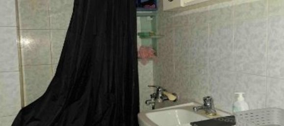 3 Schlafzimmer Wohnung in Turin, Italy, Nr. 372324 8