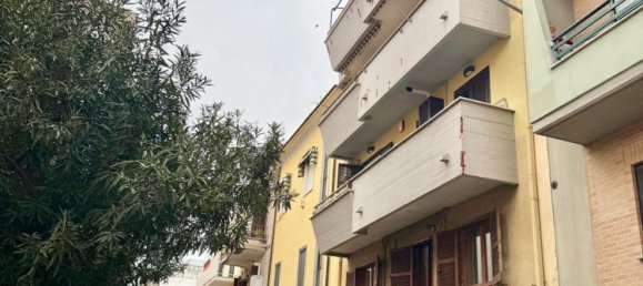 5 rooms Apartment in Nettuno, Italy No. 137938 4