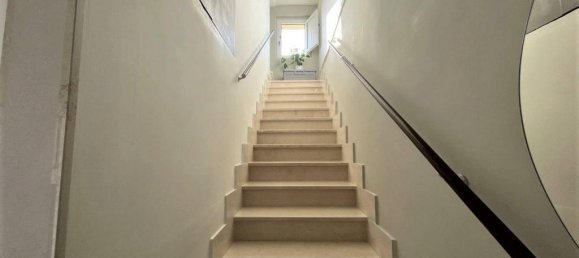 Дом с 3 комнатами в Альтавилла Ирпина, Италия № 144891 9