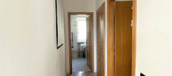 Дом с 3 комнатами в Альтавилла Ирпина, Италия № 144891 13