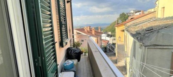 Дом с 3 комнатами в Альтавилла Ирпина, Италия № 144891 22