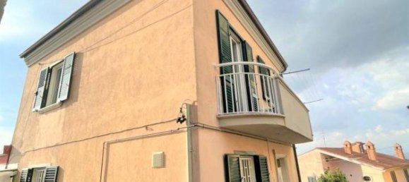 Дом с 3 комнатами в Альтавилла Ирпина, Италия № 144891 31