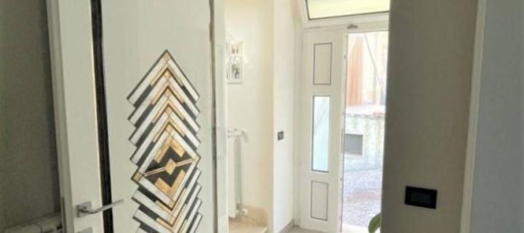 Дом с 3 комнатами в Альтавилла Ирпина, Италия № 144891 7